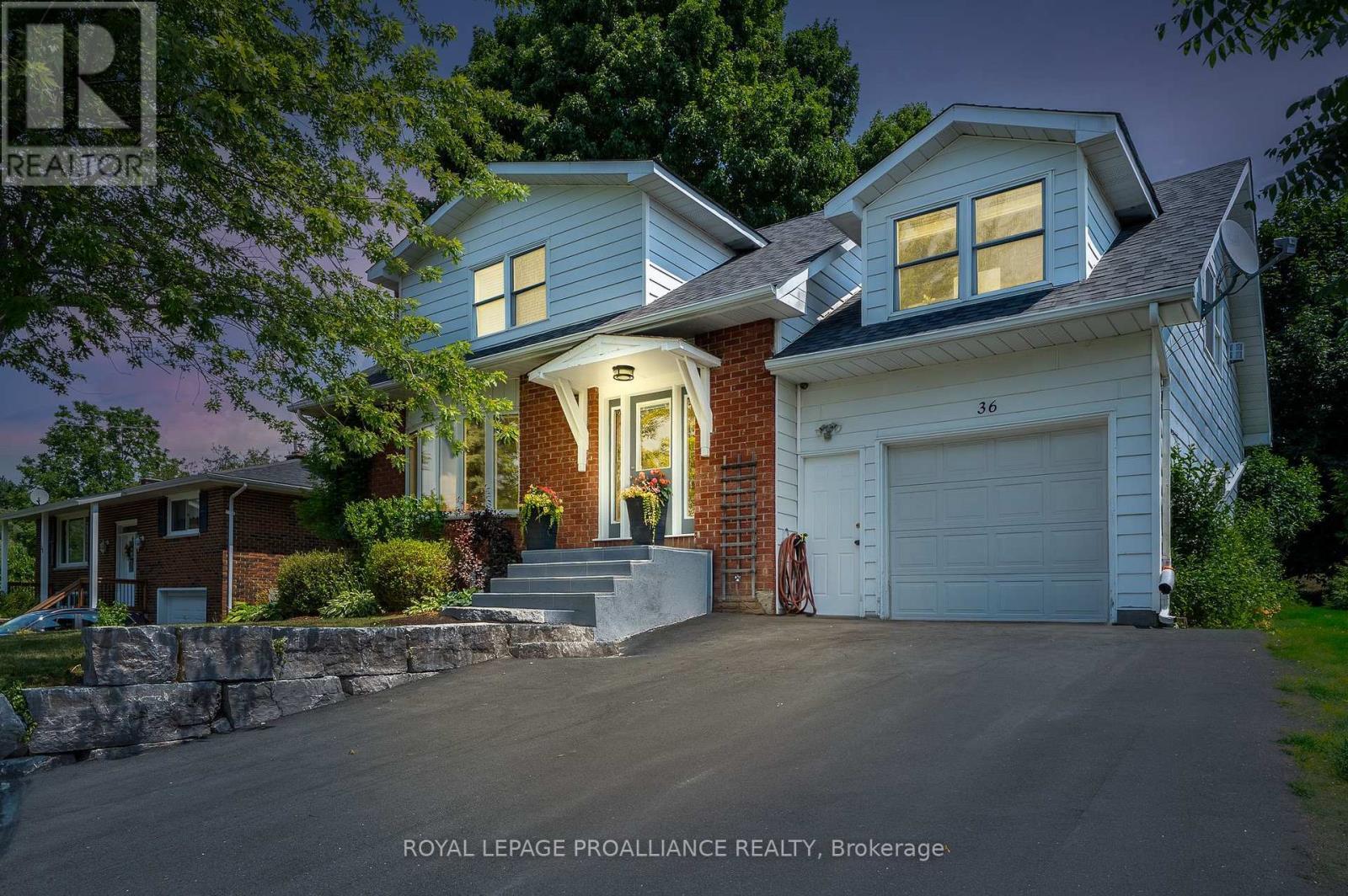












36 BURNHAM AVENUE

,
Cramahe (Colborne),




Ontario
K0K1S0

