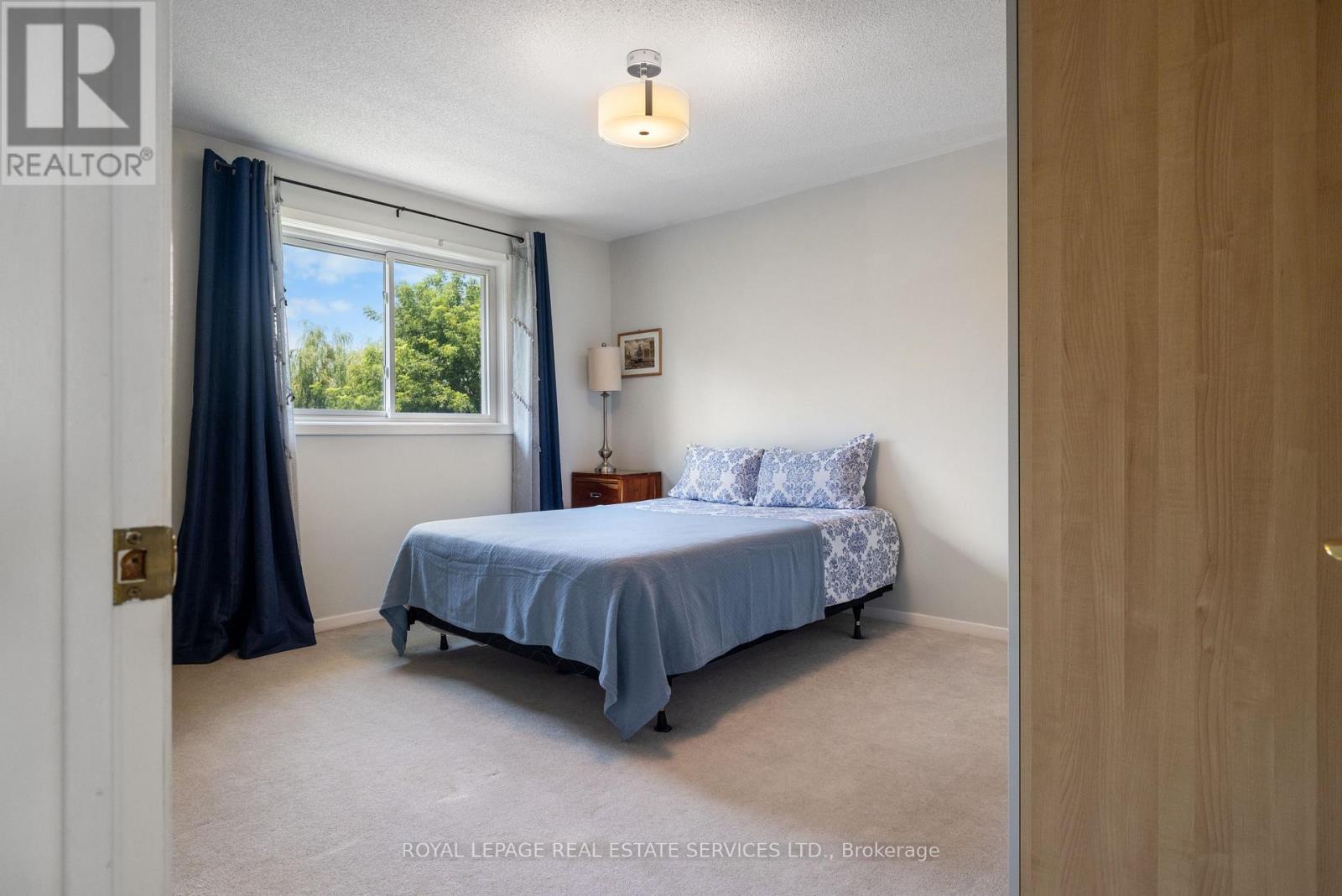 












19 TERRYELLEN CRESCENT

,
Toronto,




Ontario
M9C1H6

