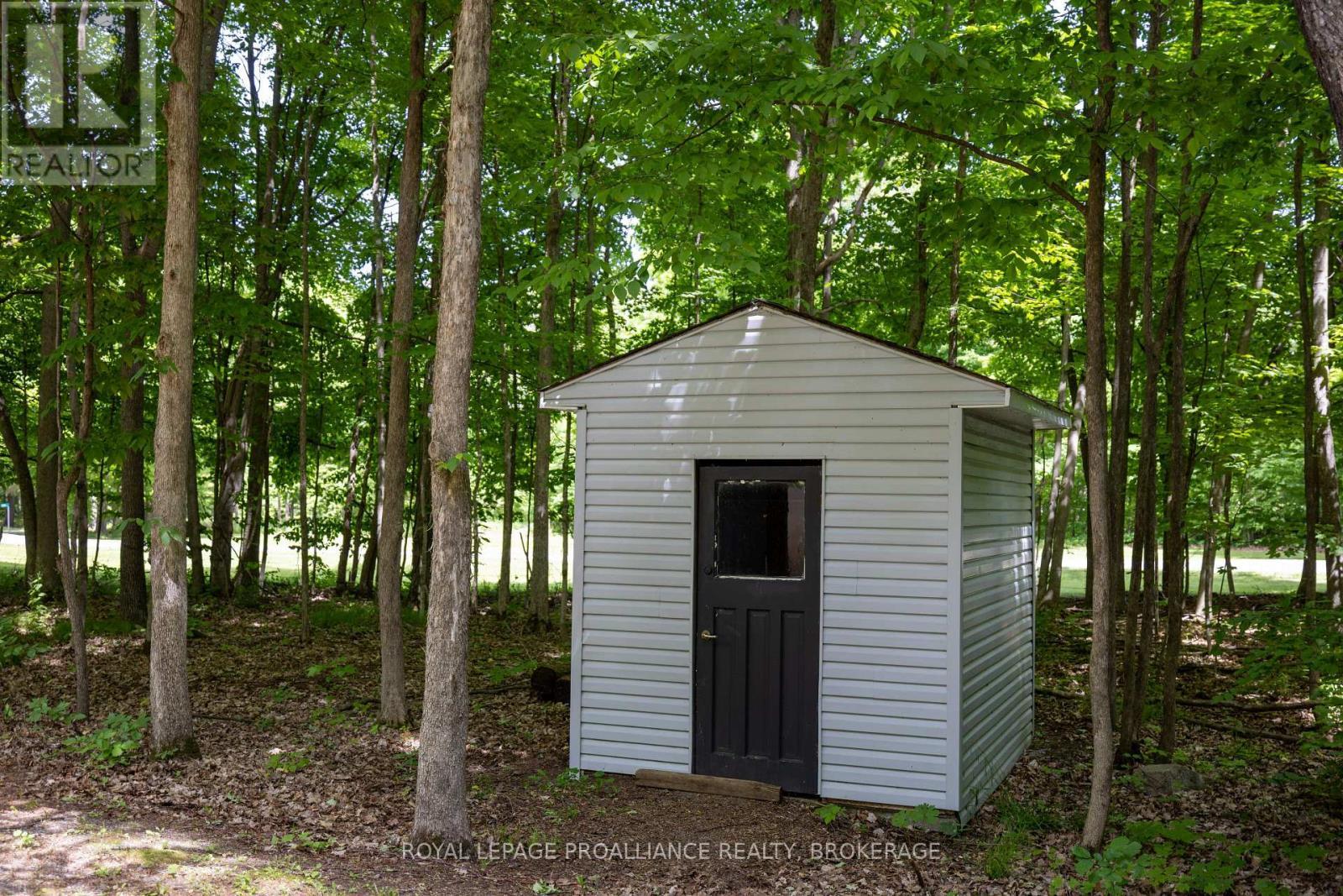 












1403 NORWAY ROAD

,
Frontenac (Frontenac South),




Ontario
K0H2L0

