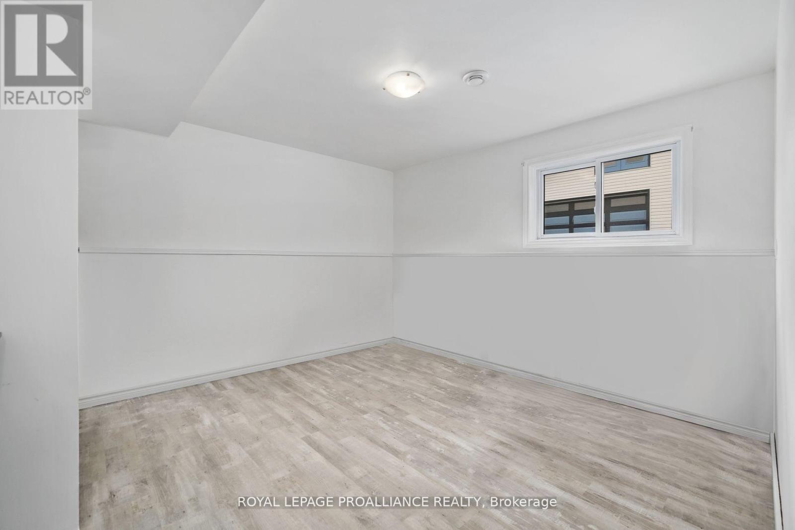 












22 BUTLER STREET W

,
Brighton,




Ontario
K0K1H0

