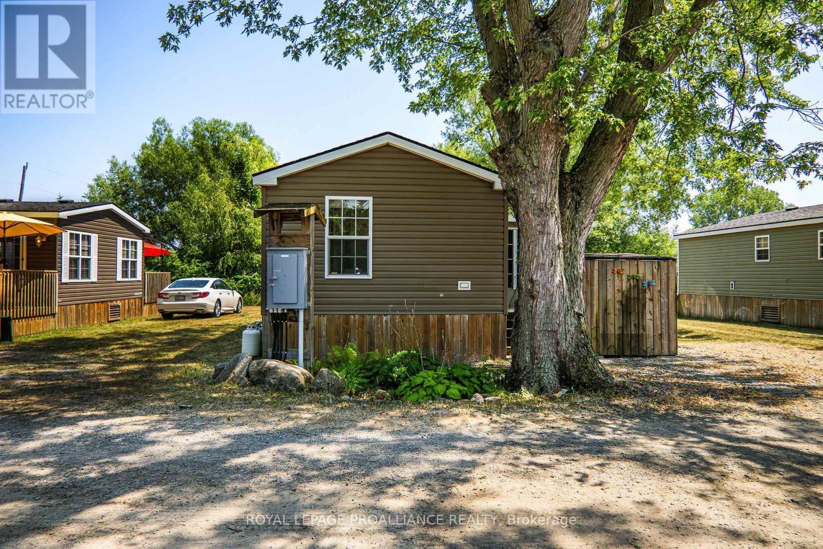












486 CTY RD 18 - 20 DRAGONFLY LANE

,
Prince Edward County (Athol Ward),




Ontario
K0K2P0


