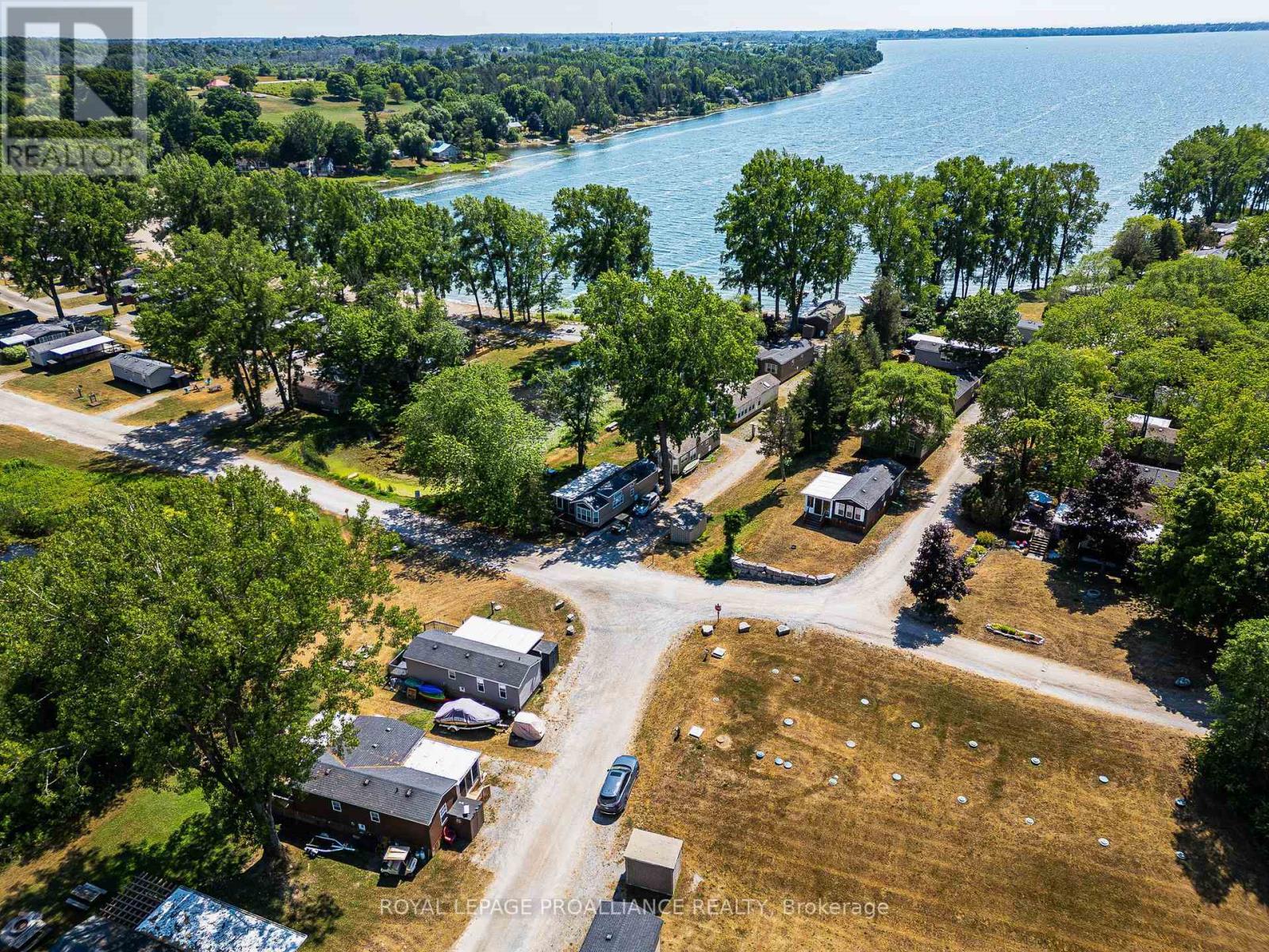 












486 CTY RD 18 - 20 DRAGONFLY LANE

,
Prince Edward County (Athol Ward),




Ontario
K0K2P0

