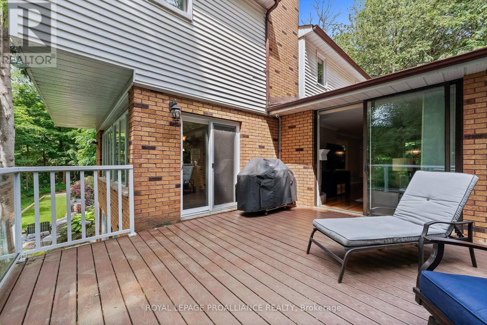 












11 PAMELA COURT

,
Clarington (Bowmanville),




Ontario
L1C4N6

