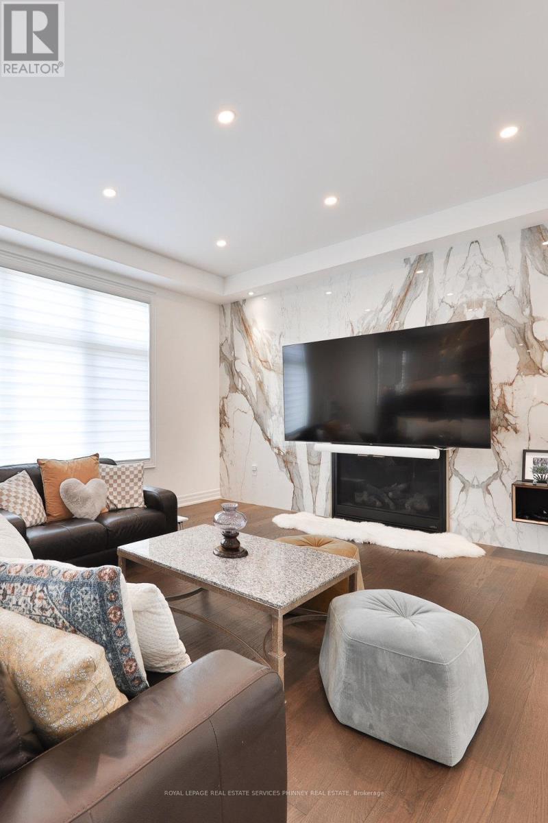 












3318 MERION GARDENS

,
Oakville,




Ontario
L6M5K9

