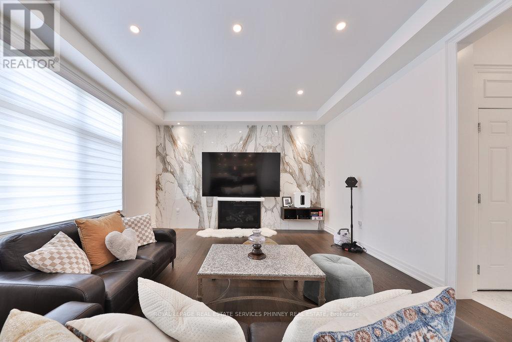 












3318 MERION GARDENS

,
Oakville,




Ontario
L6M5K9

