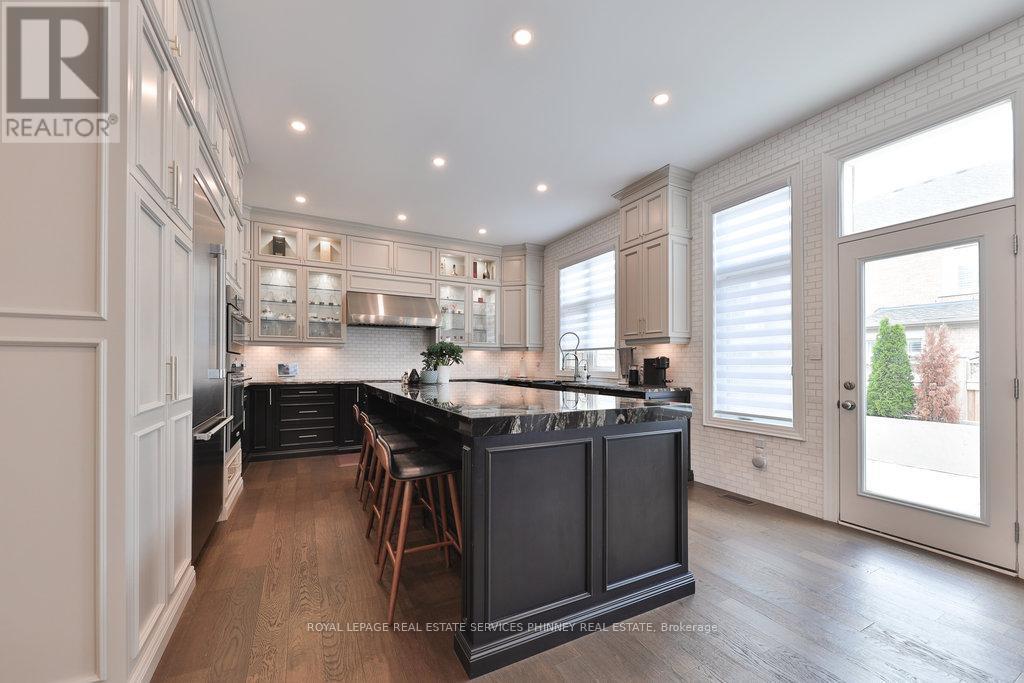 












3318 MERION GARDENS

,
Oakville,




Ontario
L6M5K9

