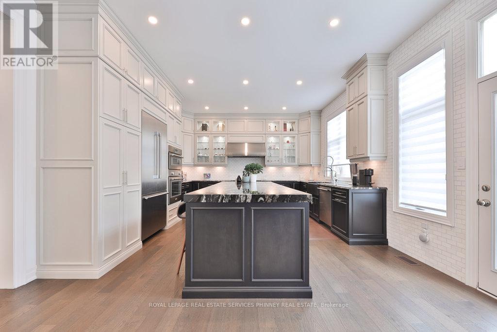 












3318 MERION GARDENS

,
Oakville,




Ontario
L6M5K9

