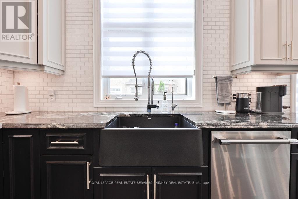 












3318 MERION GARDENS

,
Oakville,




Ontario
L6M5K9

