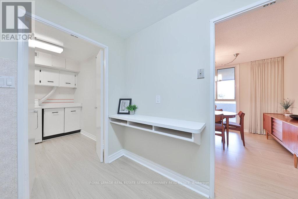 












404 - 1320 MISSISSAUGA VALLEY BOULEVARD

,
Mississauga,




Ontario
L5A3S9

