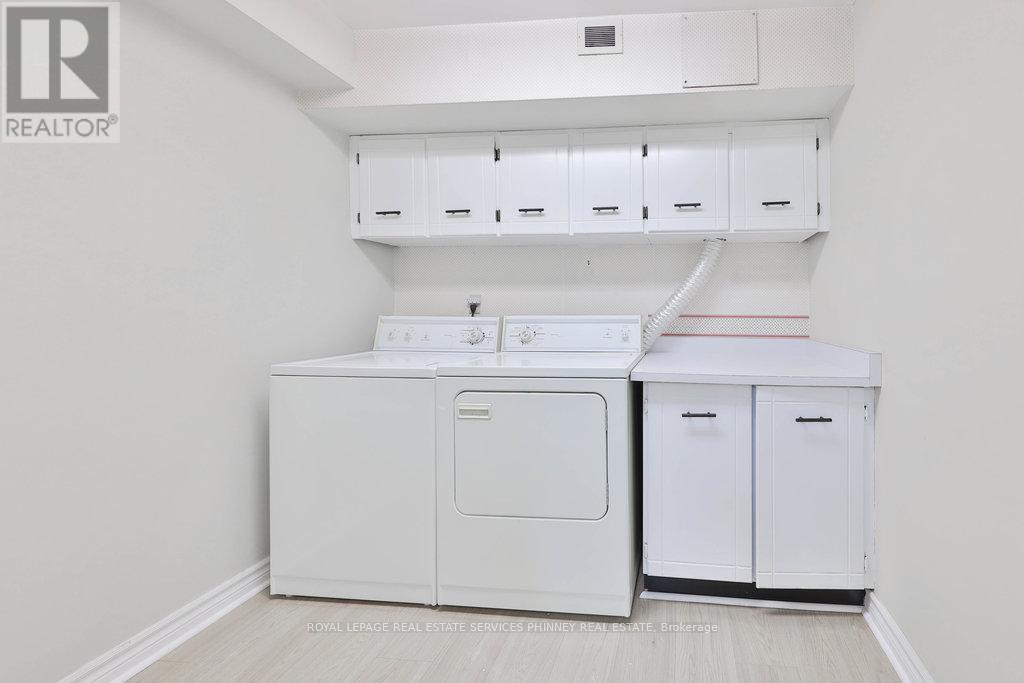 












404 - 1320 MISSISSAUGA VALLEY BOULEVARD

,
Mississauga,




Ontario
L5A3S9

