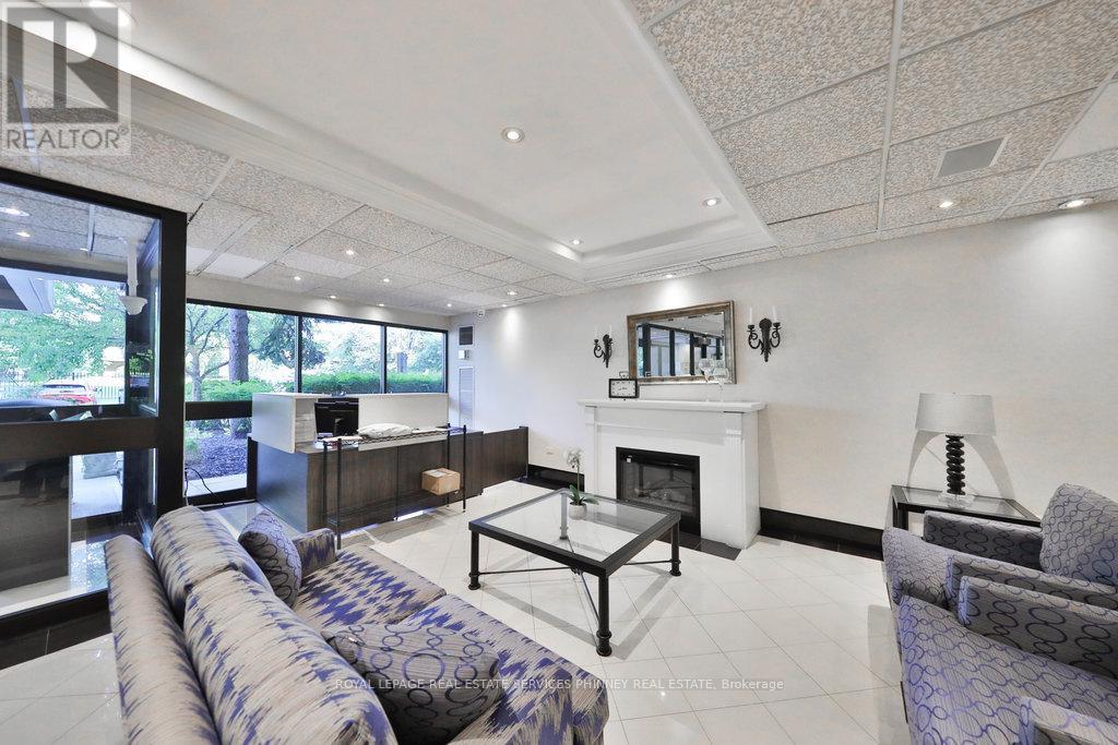












404 - 1320 MISSISSAUGA VALLEY BOULEVARD

,
Mississauga,




Ontario
L5A3S9

