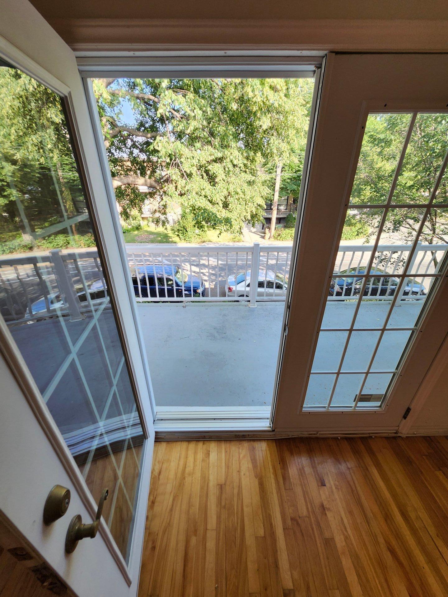









10117


Av. Hamelin

,
Montréal (Ahuntsic-Cartierville),




QC
H2B1E4

