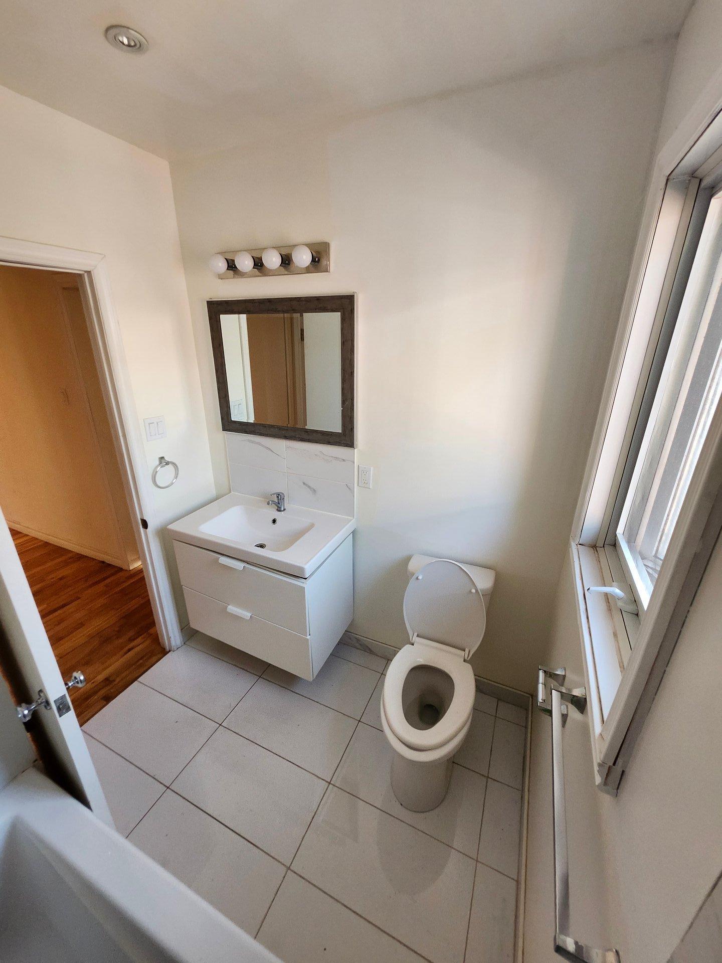 









10117


Av. Hamelin

,
Montréal (Ahuntsic-Cartierville),




QC
H2B1E4

