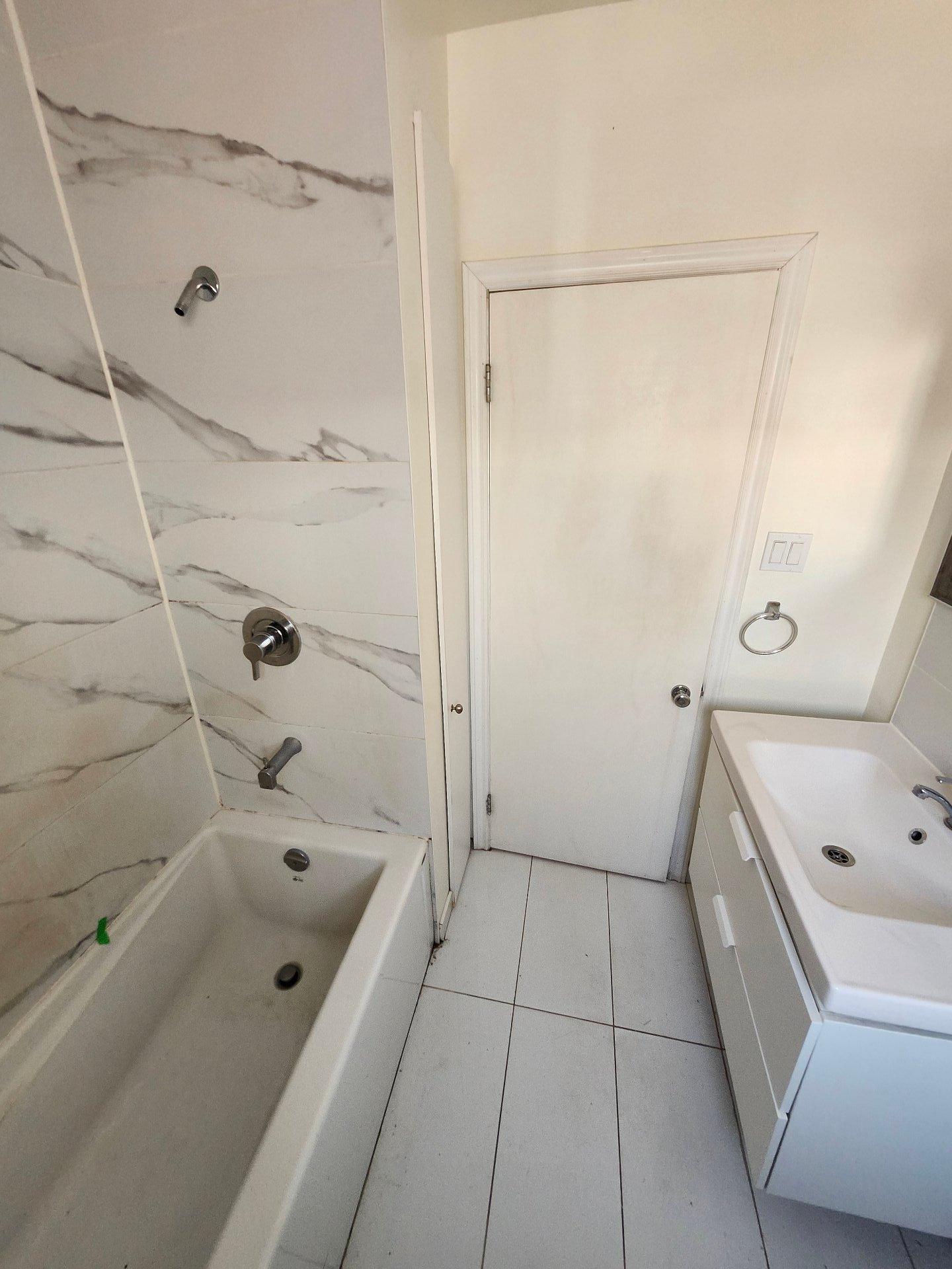 









10117


Av. Hamelin

,
Montréal (Ahuntsic-Cartierville),




QC
H2B1E4

