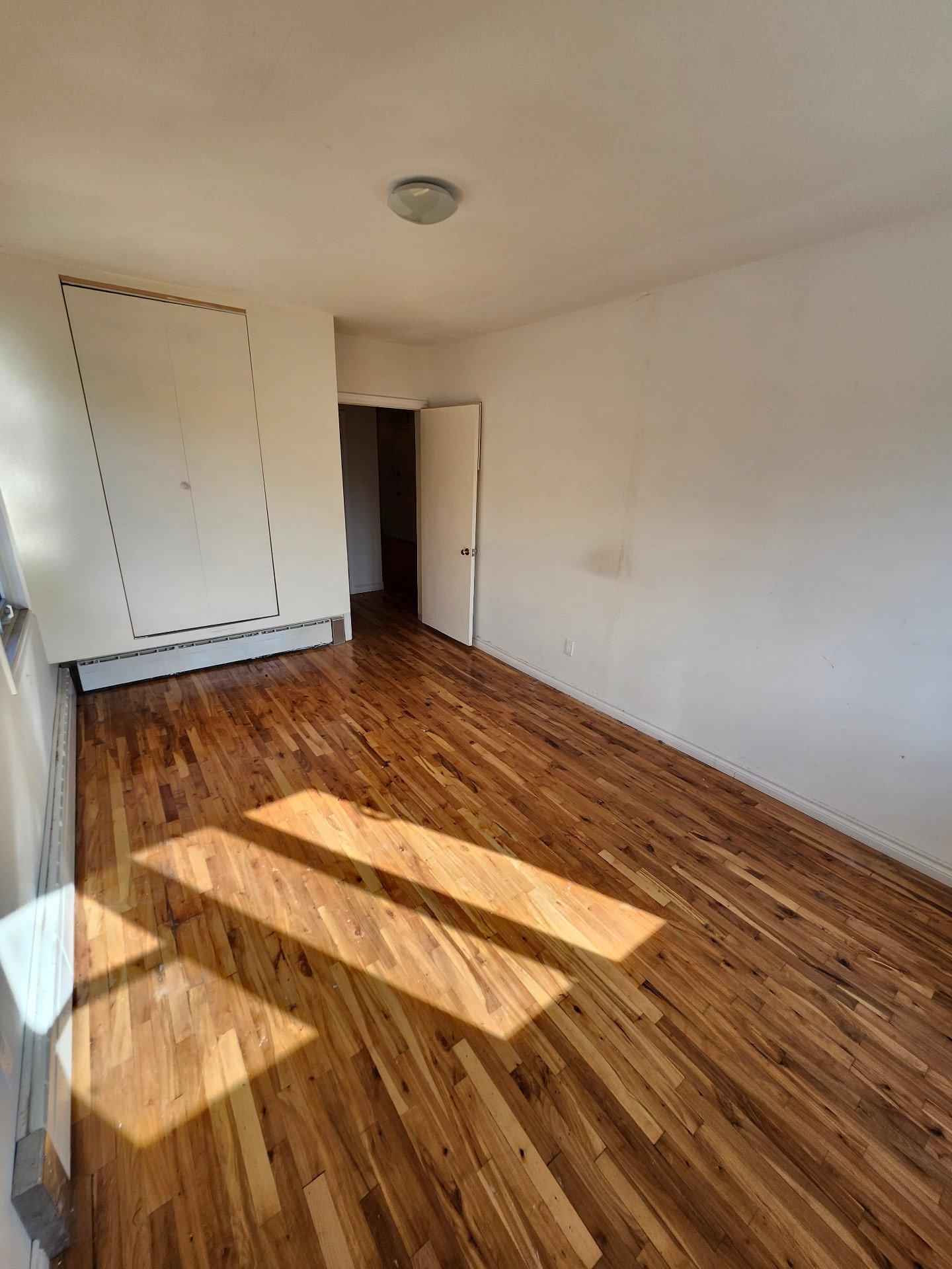 









10117


Av. Hamelin

,
Montréal (Ahuntsic-Cartierville),




QC
H2B1E4


