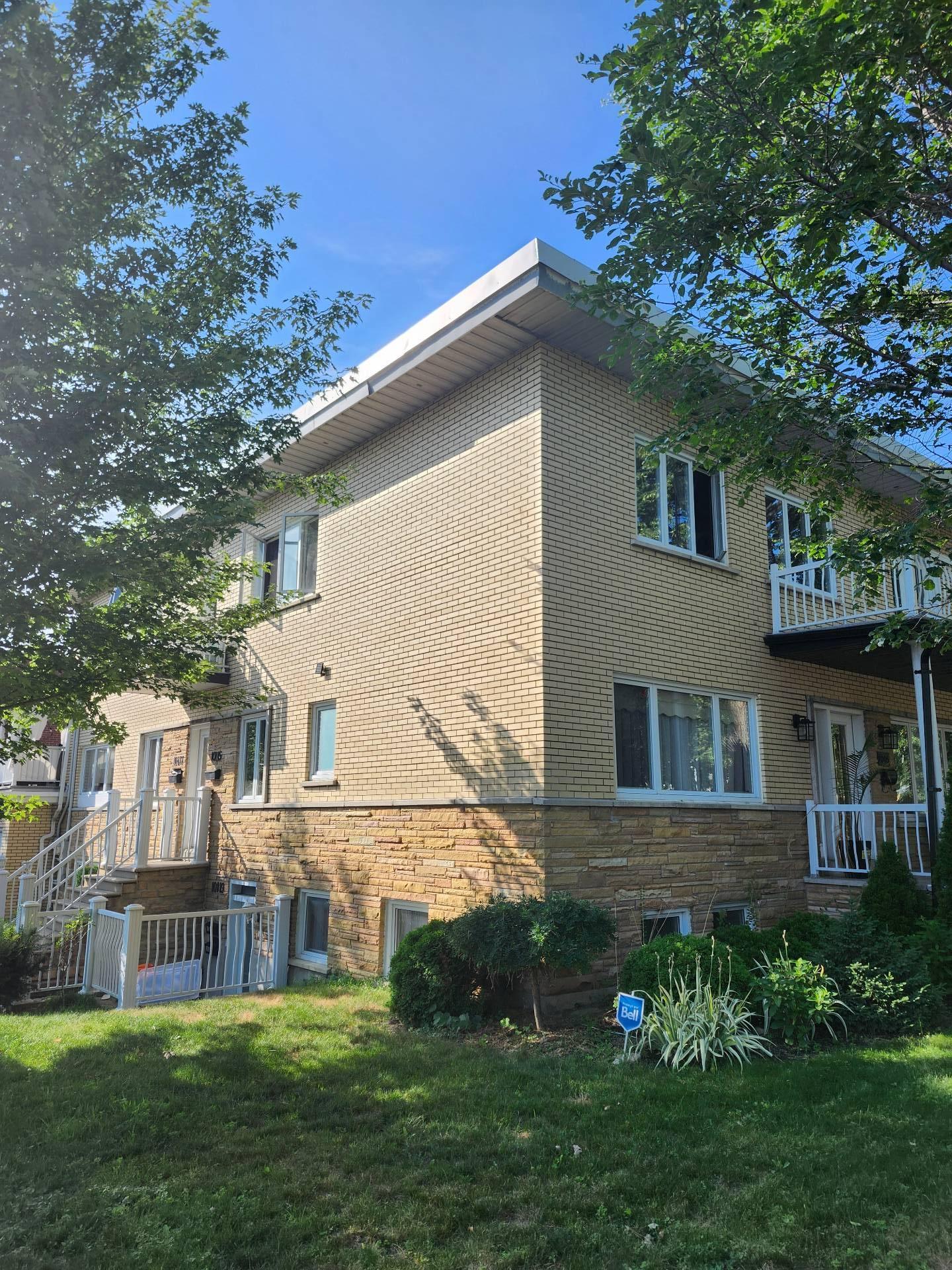 









10117


Av. Hamelin

,
Montréal (Ahuntsic-Cartierville),




QC
H2B1E4

