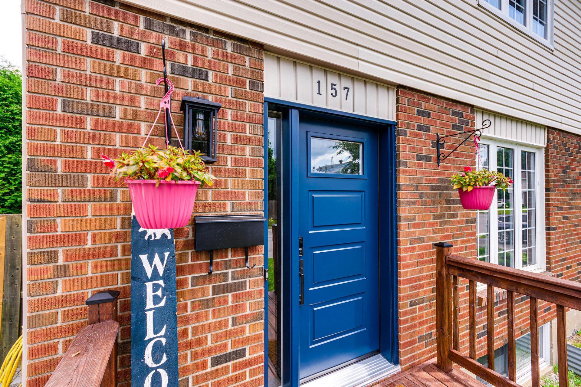 









157


Rue Prentiss

,
Gatineau (Aylmer),




QC
J9H5V8

