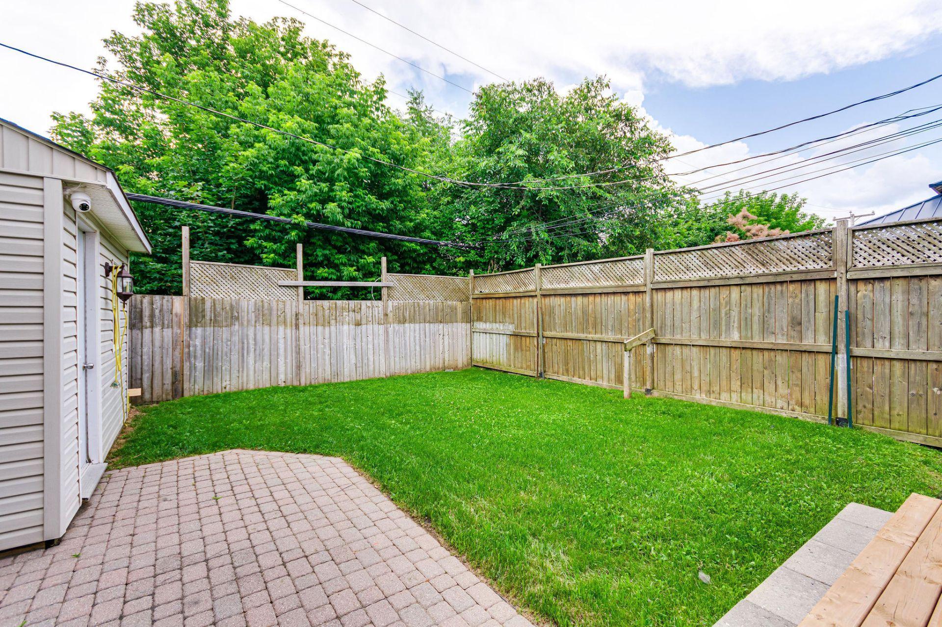 









157


Rue Prentiss

,
Gatineau (Aylmer),




QC
J9H5V8


