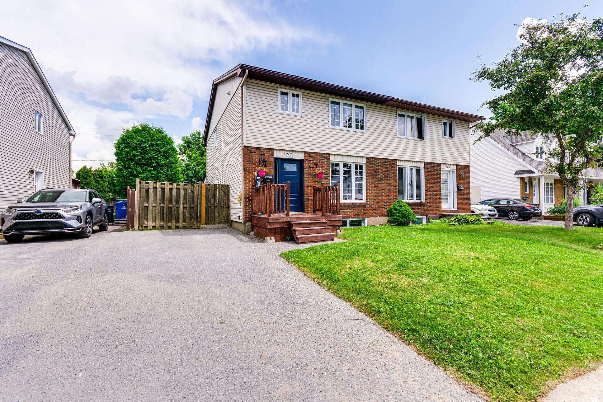 









157


Rue Prentiss

,
Gatineau (Aylmer),




QC
J9H5V8

