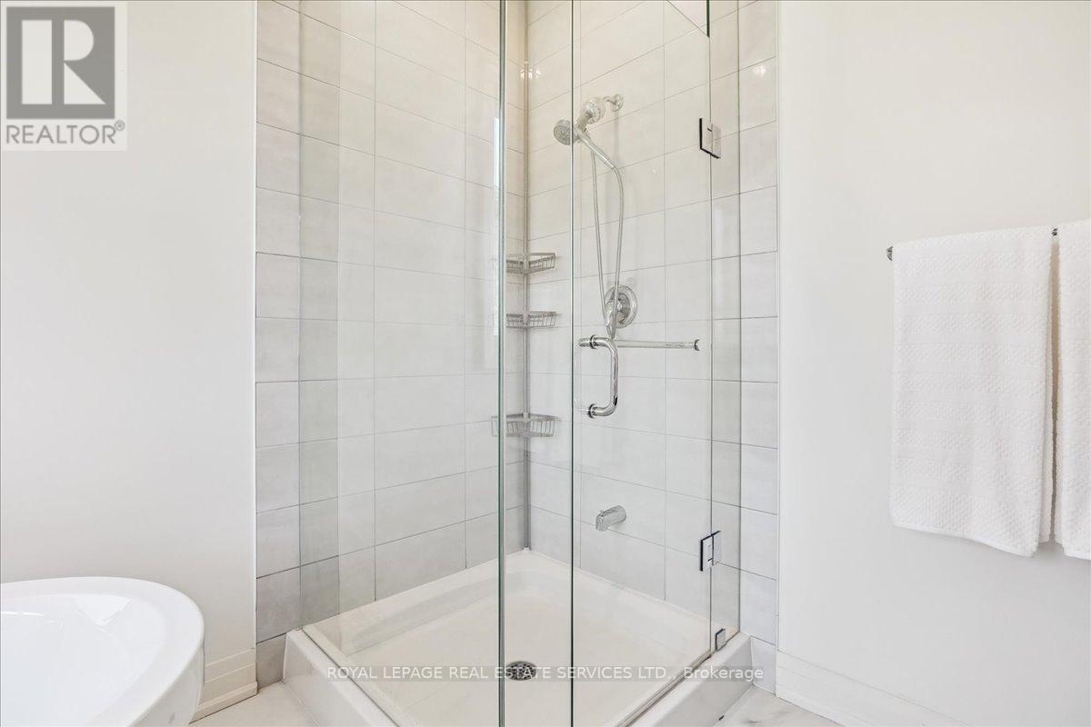 












81 GRANITE RIDGE TRAIL

,
Hamilton,




Ontario
L8B1Y6

