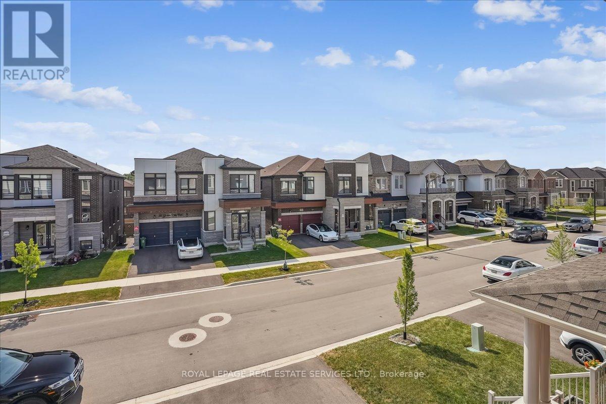 












81 GRANITE RIDGE TRAIL

,
Hamilton,




Ontario
L8B1Y6

