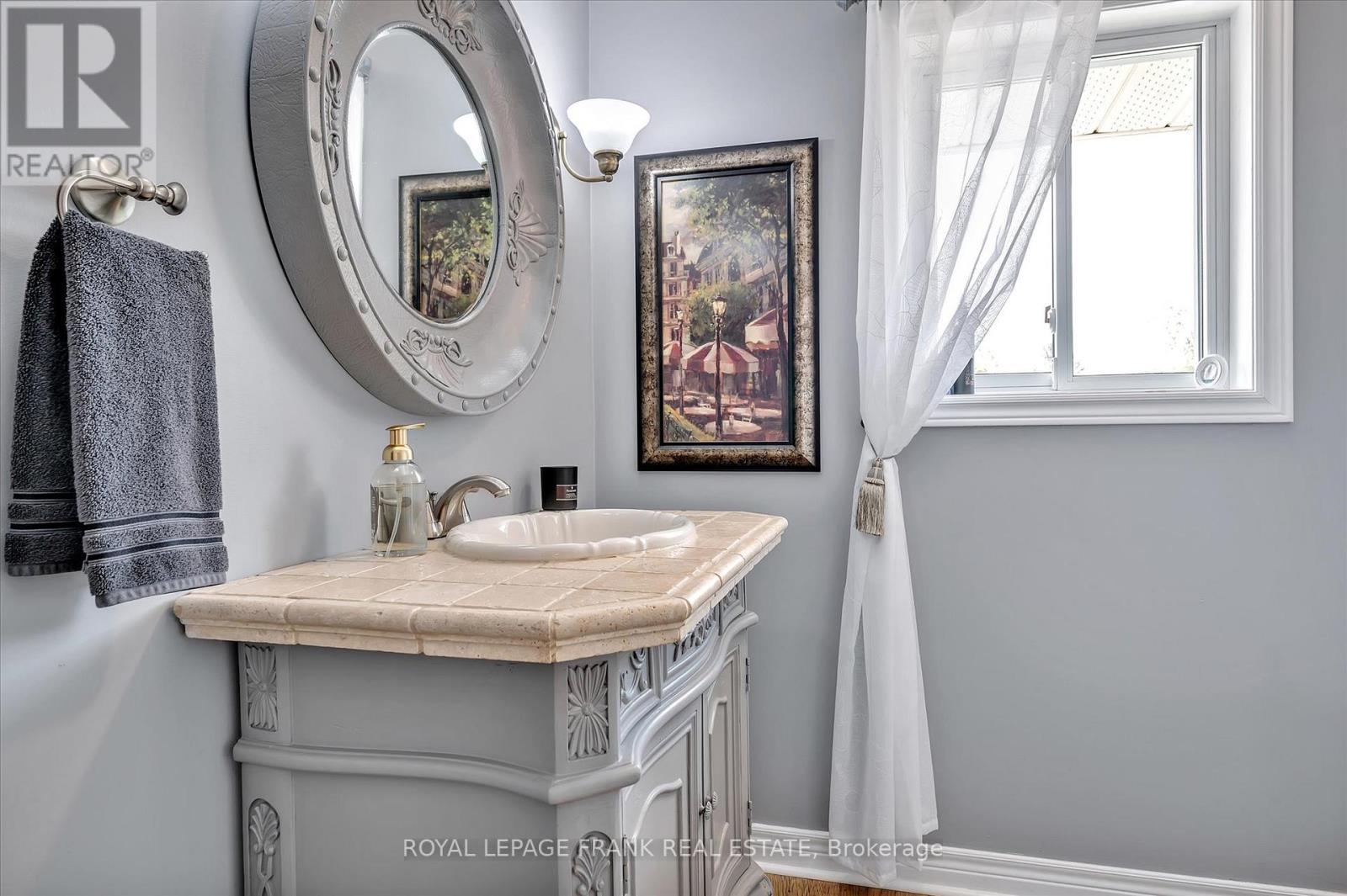 












229 LONSBERRY LANE

,
Douro-Dummer,




Ontario
K0L3A0

