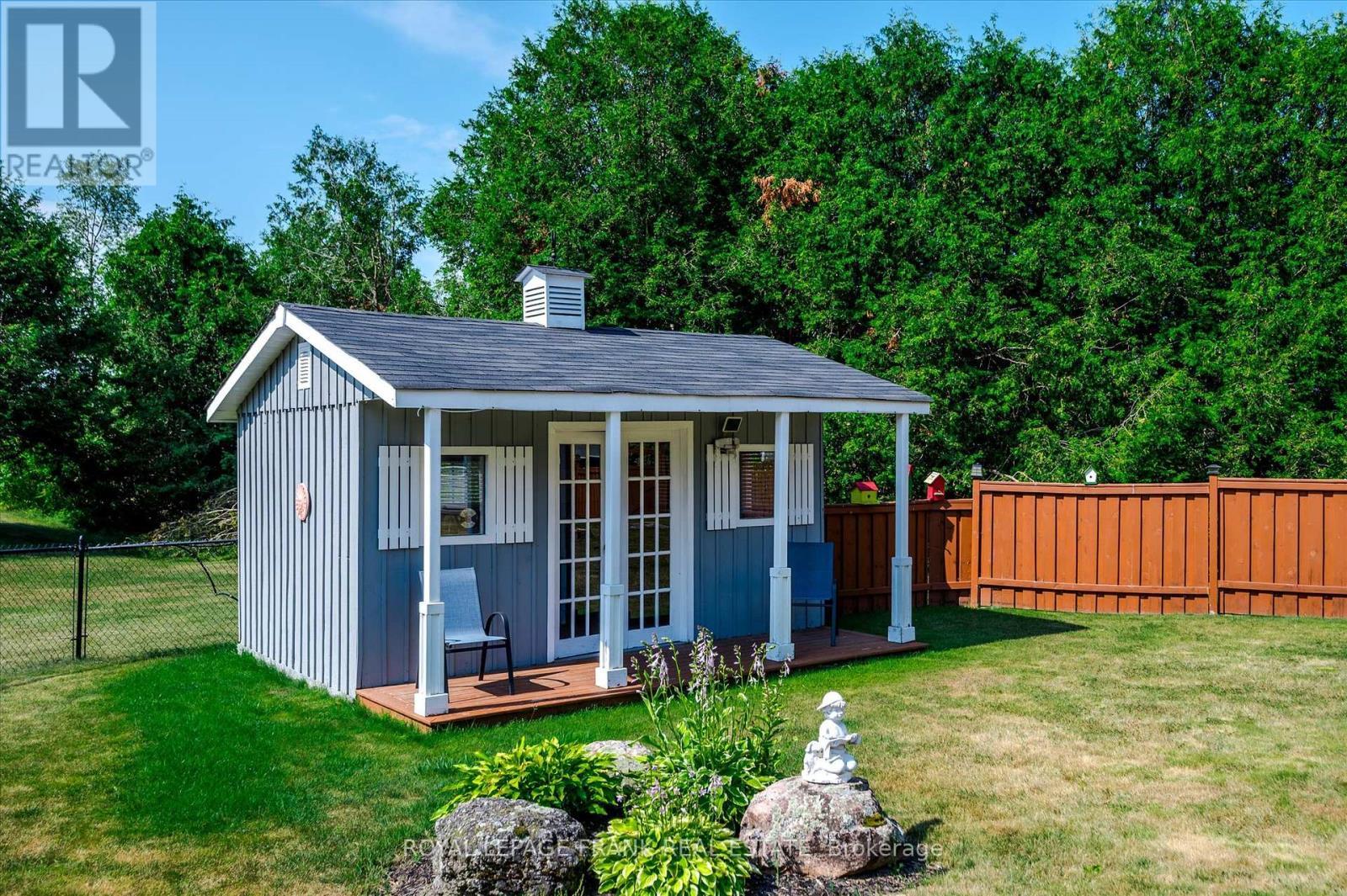 












229 LONSBERRY LANE

,
Douro-Dummer,




Ontario
K0L3A0

