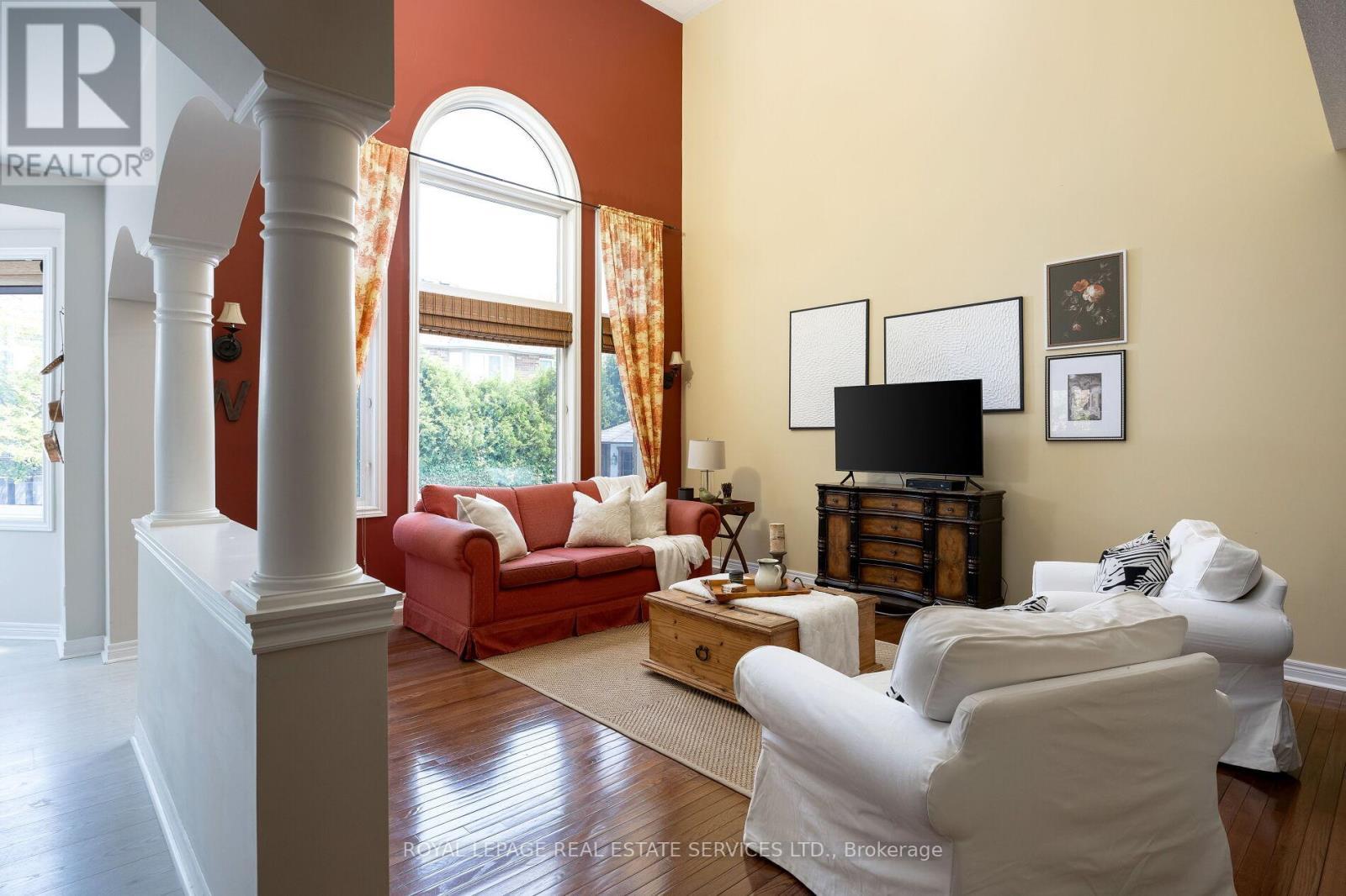 












2182 MARIPOSA ROAD

,
Oakville,




Ontario
L6M4R9

