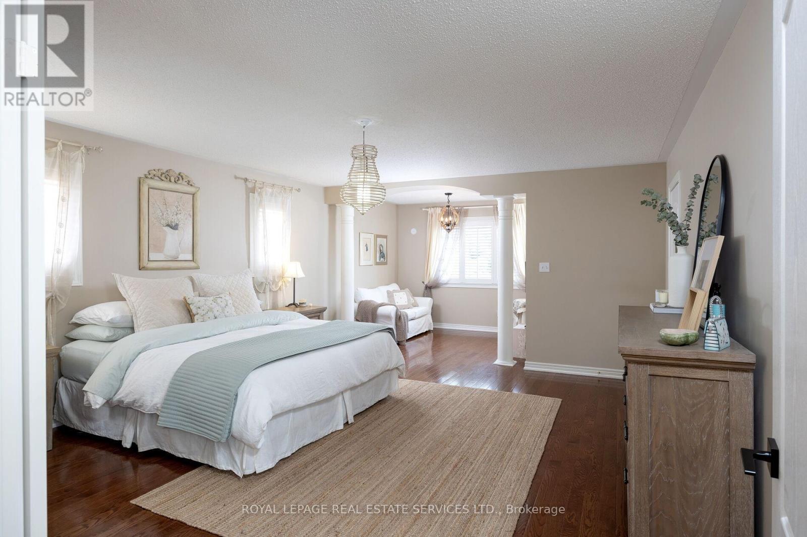 












2182 MARIPOSA ROAD

,
Oakville,




Ontario
L6M4R9


