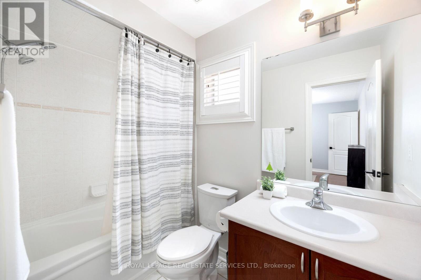 












2182 MARIPOSA ROAD

,
Oakville,




Ontario
L6M4R9

