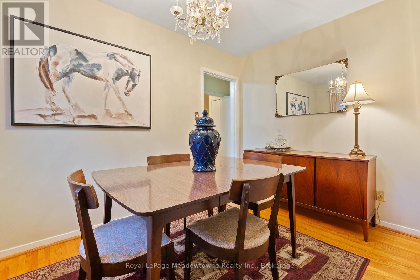












1460 THETFORD COURT

,
Mississauga (Clarkson),




Ontario
L5J3N4

