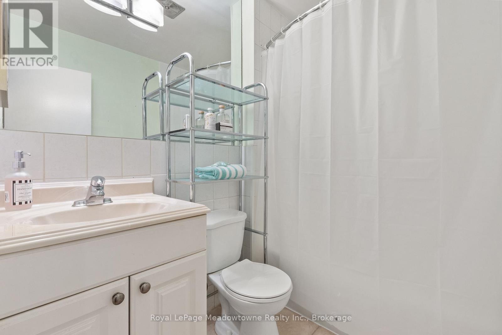 












1460 THETFORD COURT

,
Mississauga (Clarkson),




Ontario
L5J3N4

