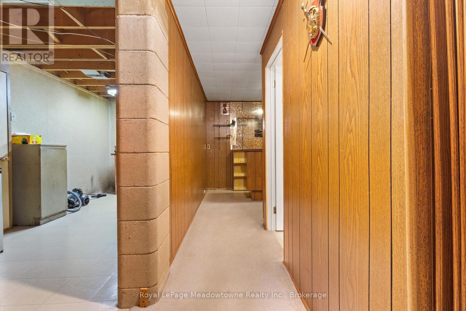 












1460 THETFORD COURT

,
Mississauga (Clarkson),




Ontario
L5J3N4

