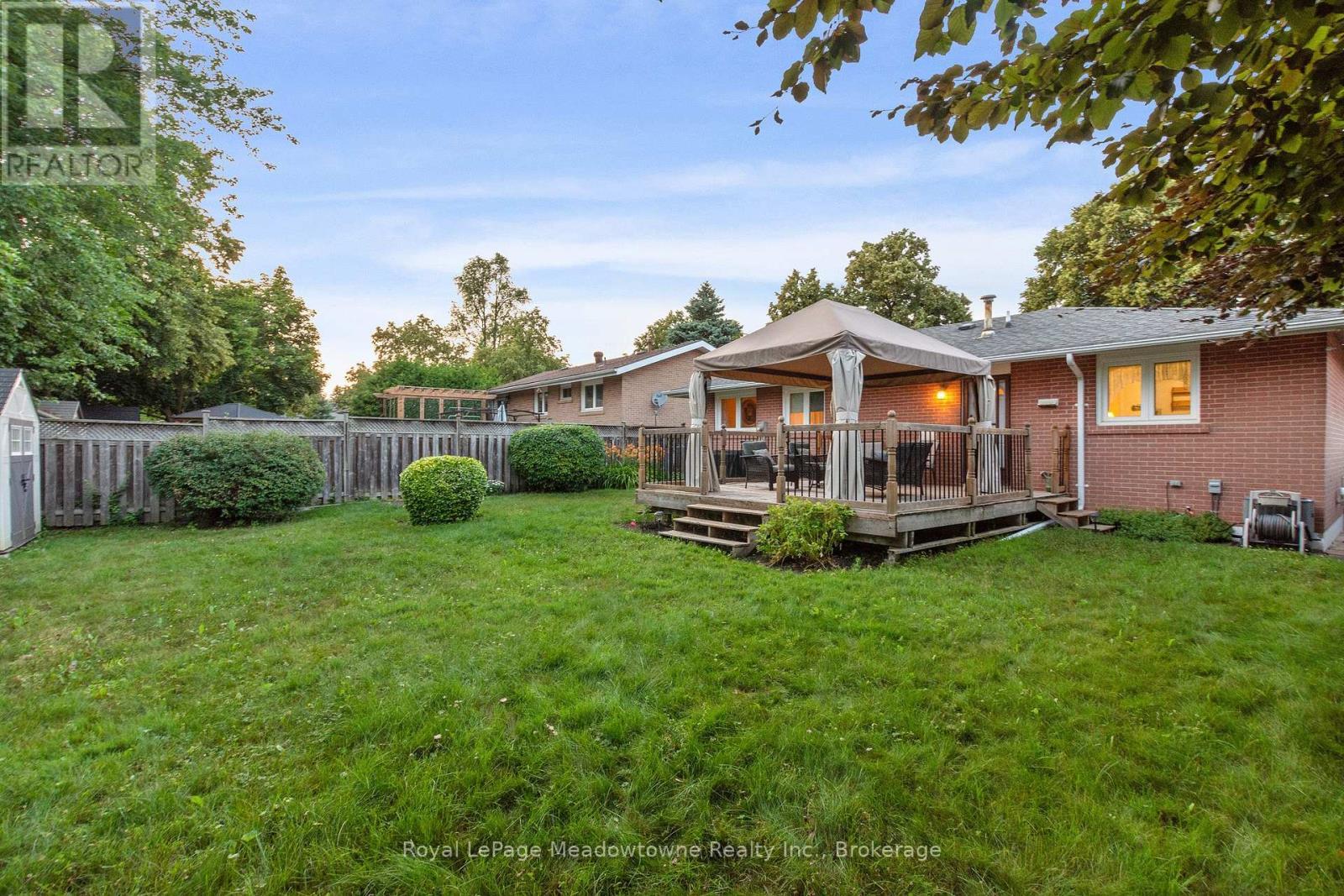 












1460 THETFORD COURT

,
Mississauga (Clarkson),




Ontario
L5J3N4

