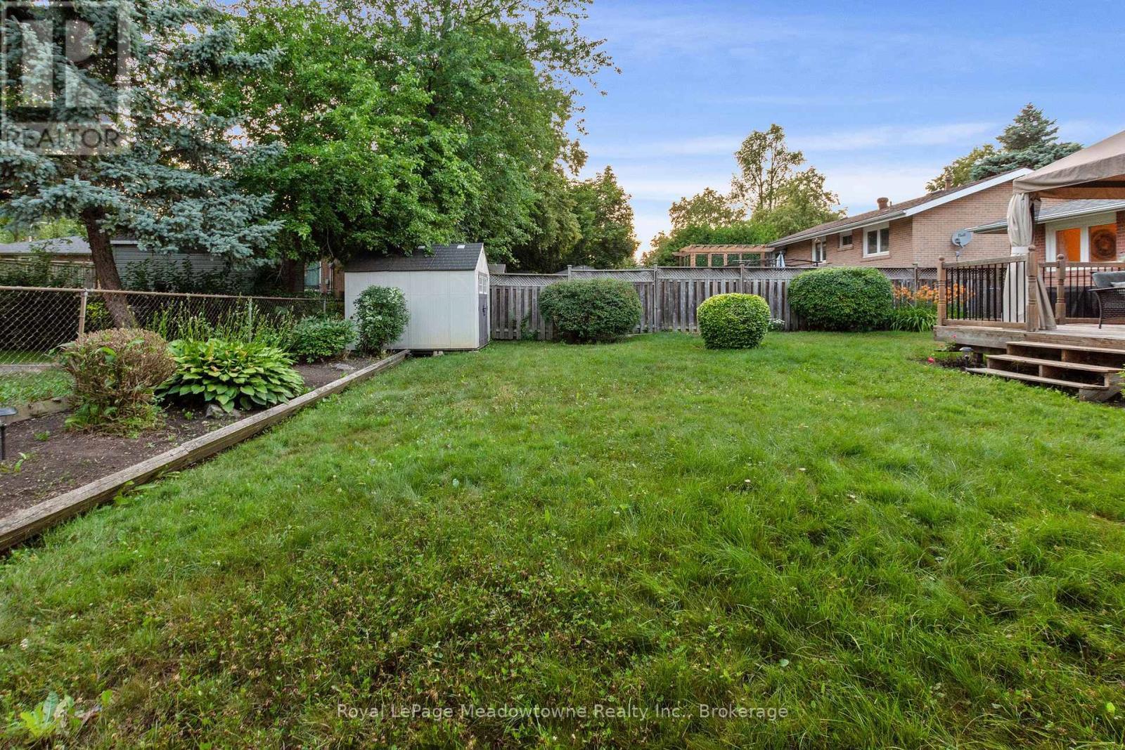 












1460 THETFORD COURT

,
Mississauga (Clarkson),




Ontario
L5J3N4

