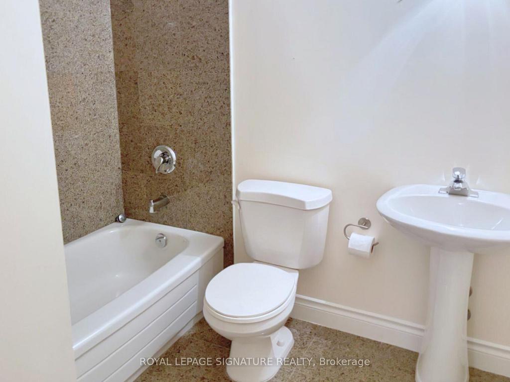 









800


Spadina

Road, 404,
Toronto,




ON
M5P 3N2

