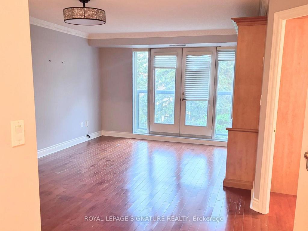 









800


Spadina

Road, 404,
Toronto,




ON
M5P 3N2

