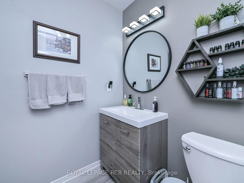 









114


Green Briar

Road,
New Tecumseth,




ON
L9R 1S3

