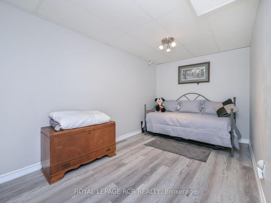 









114


Green Briar

Road,
New Tecumseth,




ON
L9R 1S3


