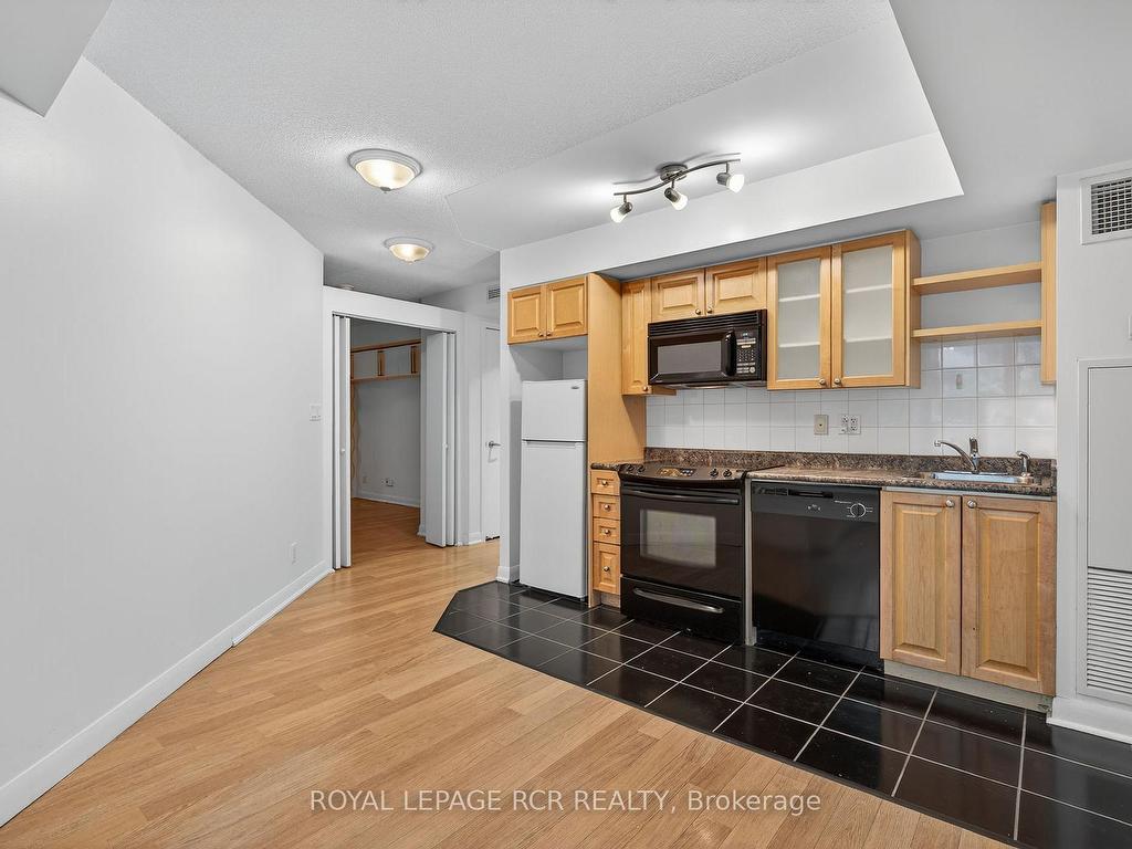 









600


Fleet

Street, 310,
Toronto,




ON
M5V 1B7

