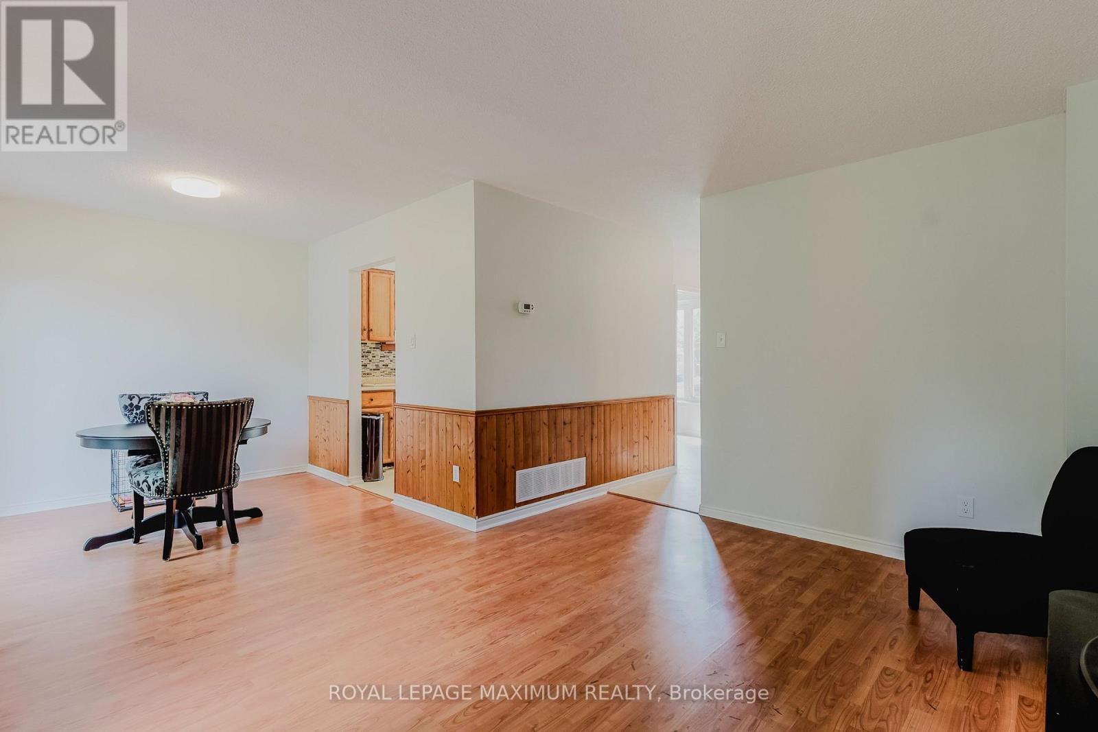 












6 CASSANDER CRESCENT

,
Brampton,




Ontario
L6Z1Z2


