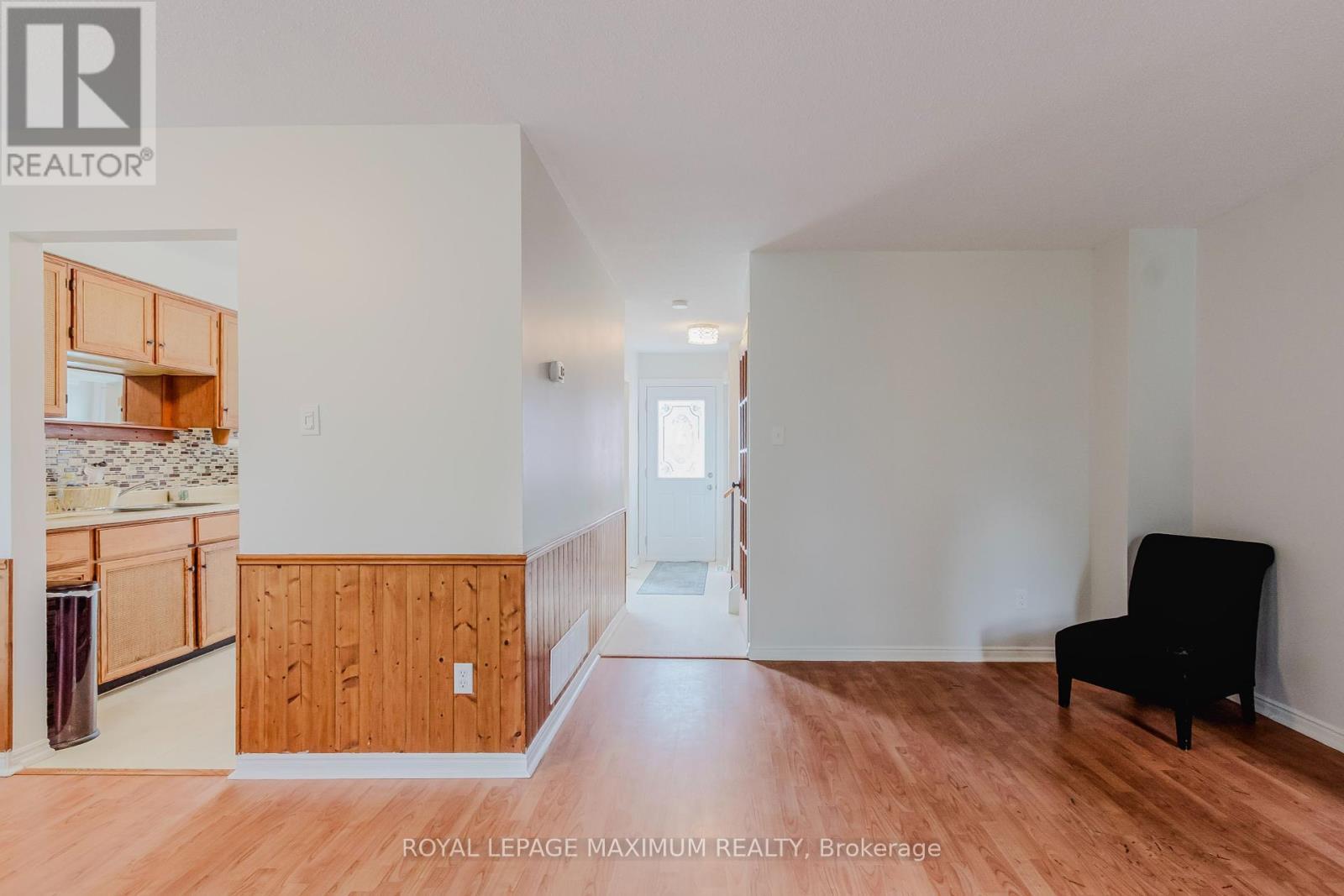 












6 CASSANDER CRESCENT

,
Brampton,




Ontario
L6Z1Z2

