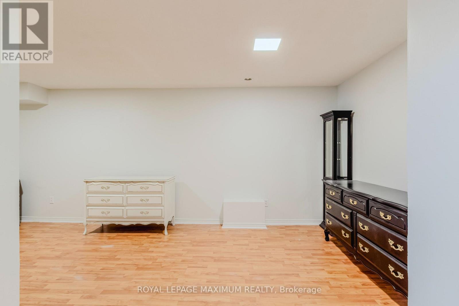 












6 CASSANDER CRESCENT

,
Brampton,




Ontario
L6Z1Z2

