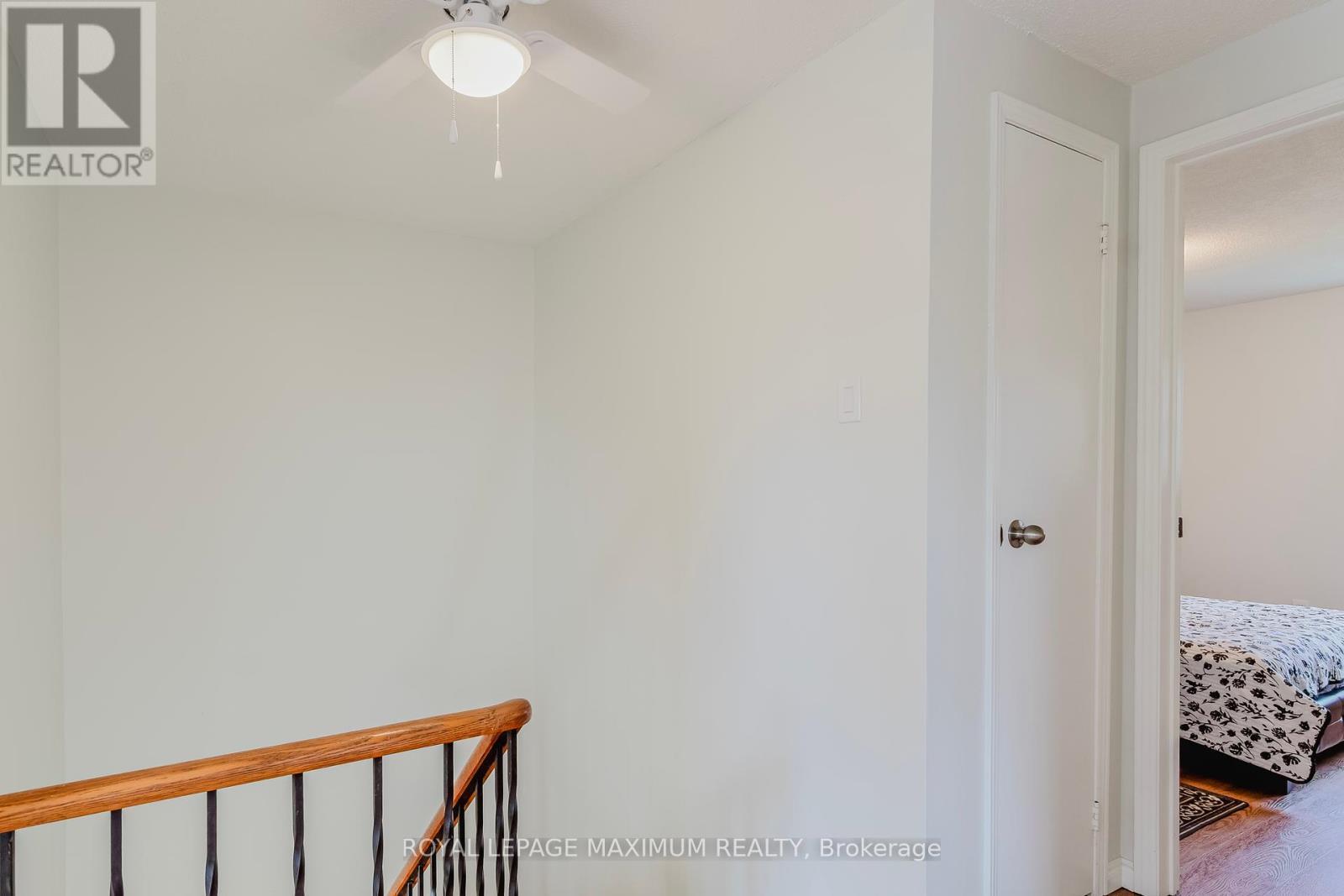 












6 CASSANDER CRESCENT

,
Brampton,




Ontario
L6Z1Z2

