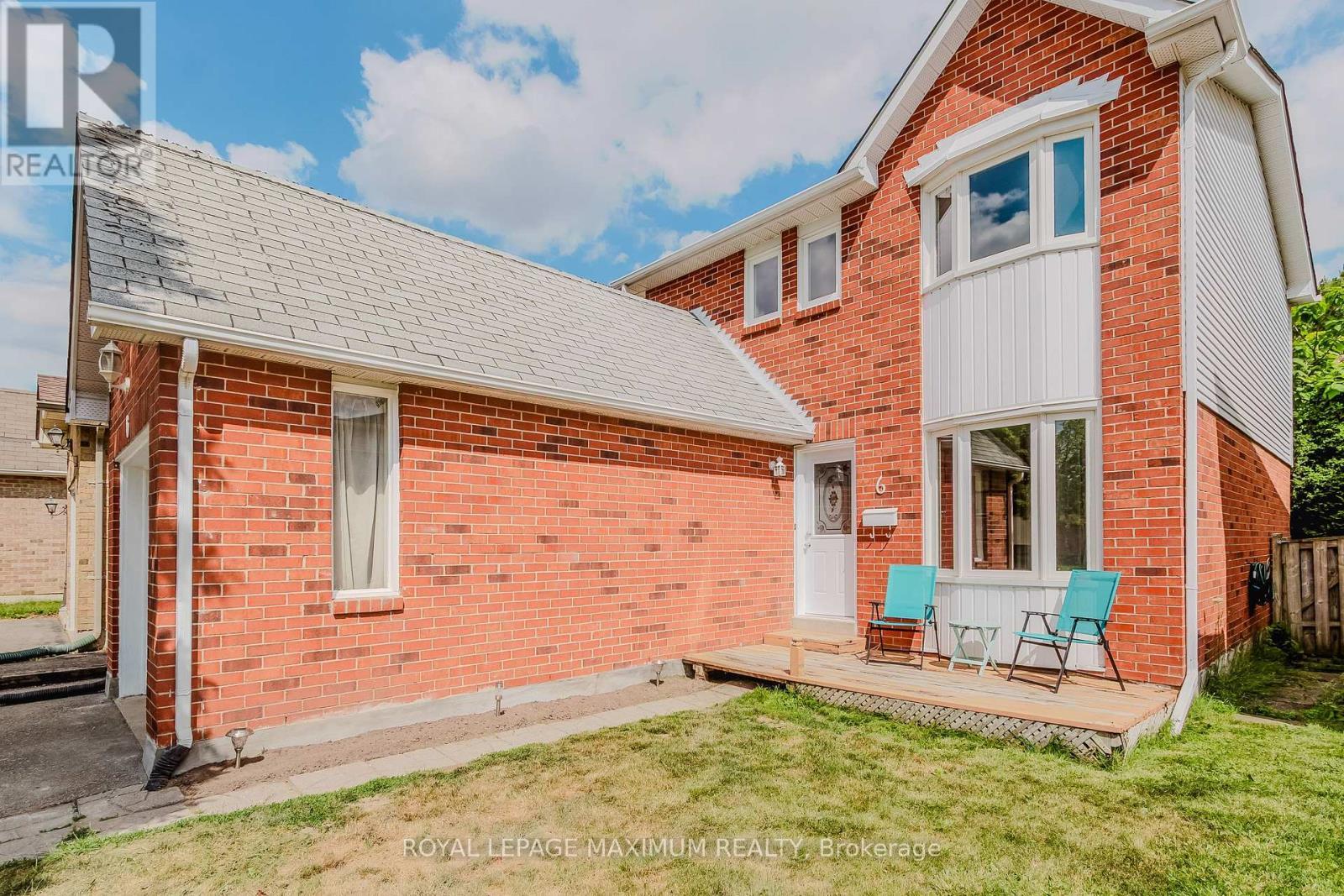 












6 CASSANDER CRESCENT

,
Brampton,




Ontario
L6Z1Z2

