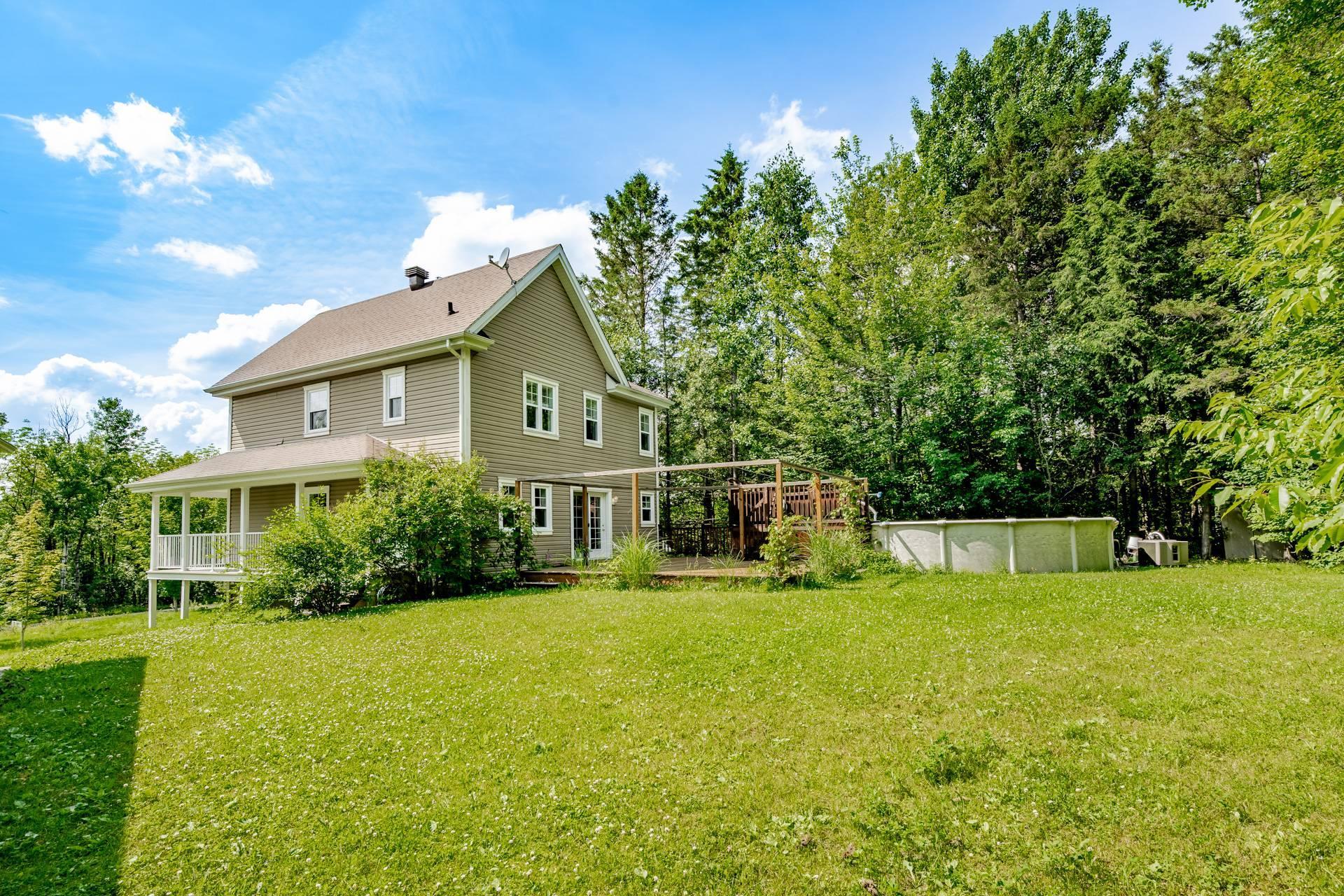 









5917


Ch. de Val-du-Lac

,
Sherbrooke (Brompton/Rock Forest/Saint-Élie/Deauville),




QC
J1N0E9

