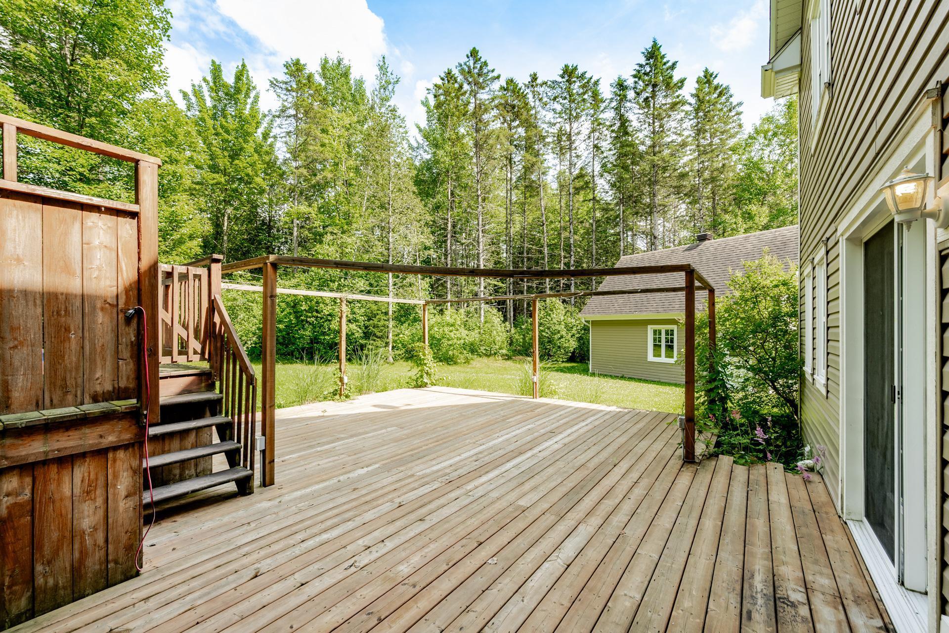 









5917


Ch. de Val-du-Lac

,
Sherbrooke (Brompton/Rock Forest/Saint-Élie/Deauville),




QC
J1N0E9

