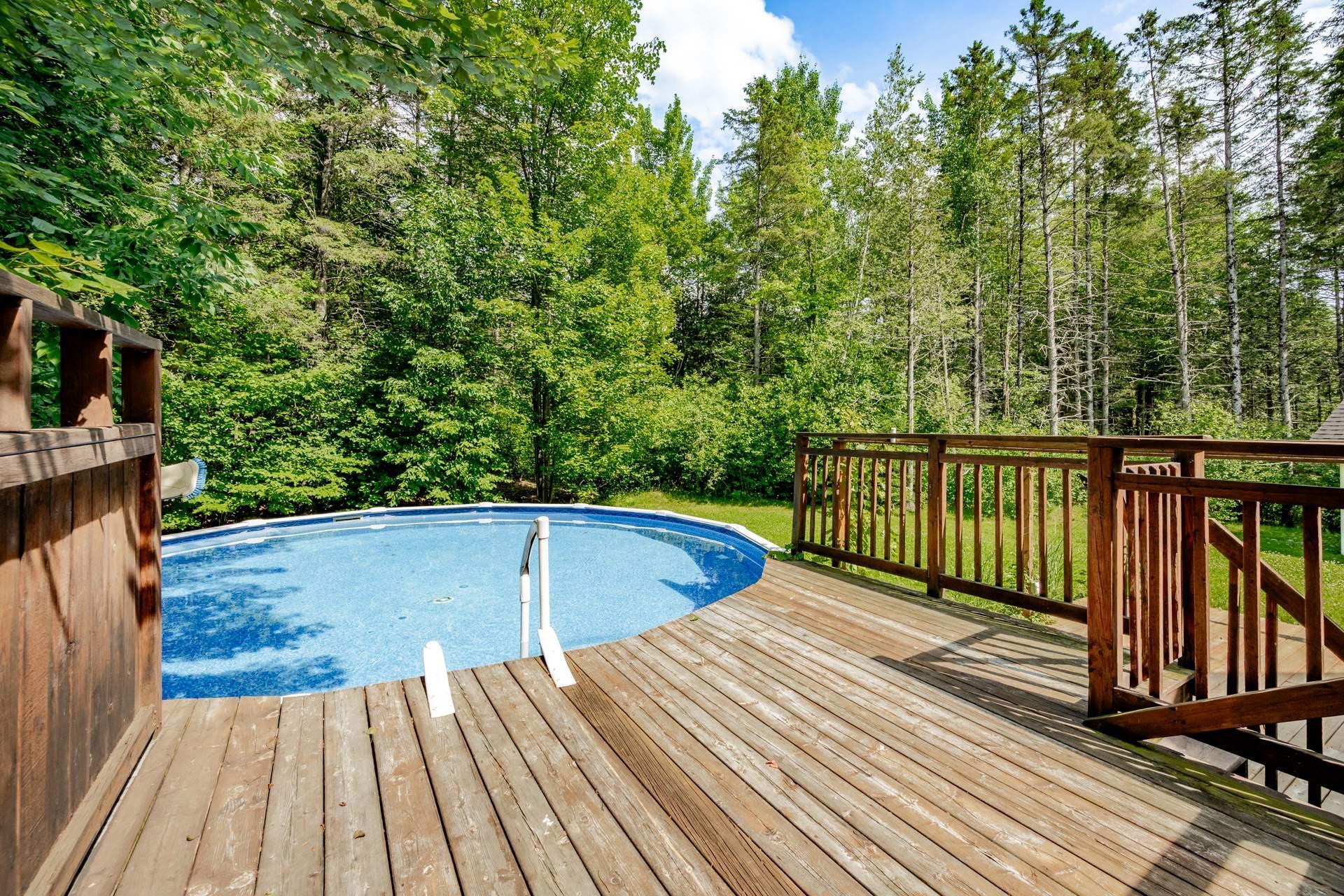 









5917


Ch. de Val-du-Lac

,
Sherbrooke (Brompton/Rock Forest/Saint-Élie/Deauville),




QC
J1N0E9

