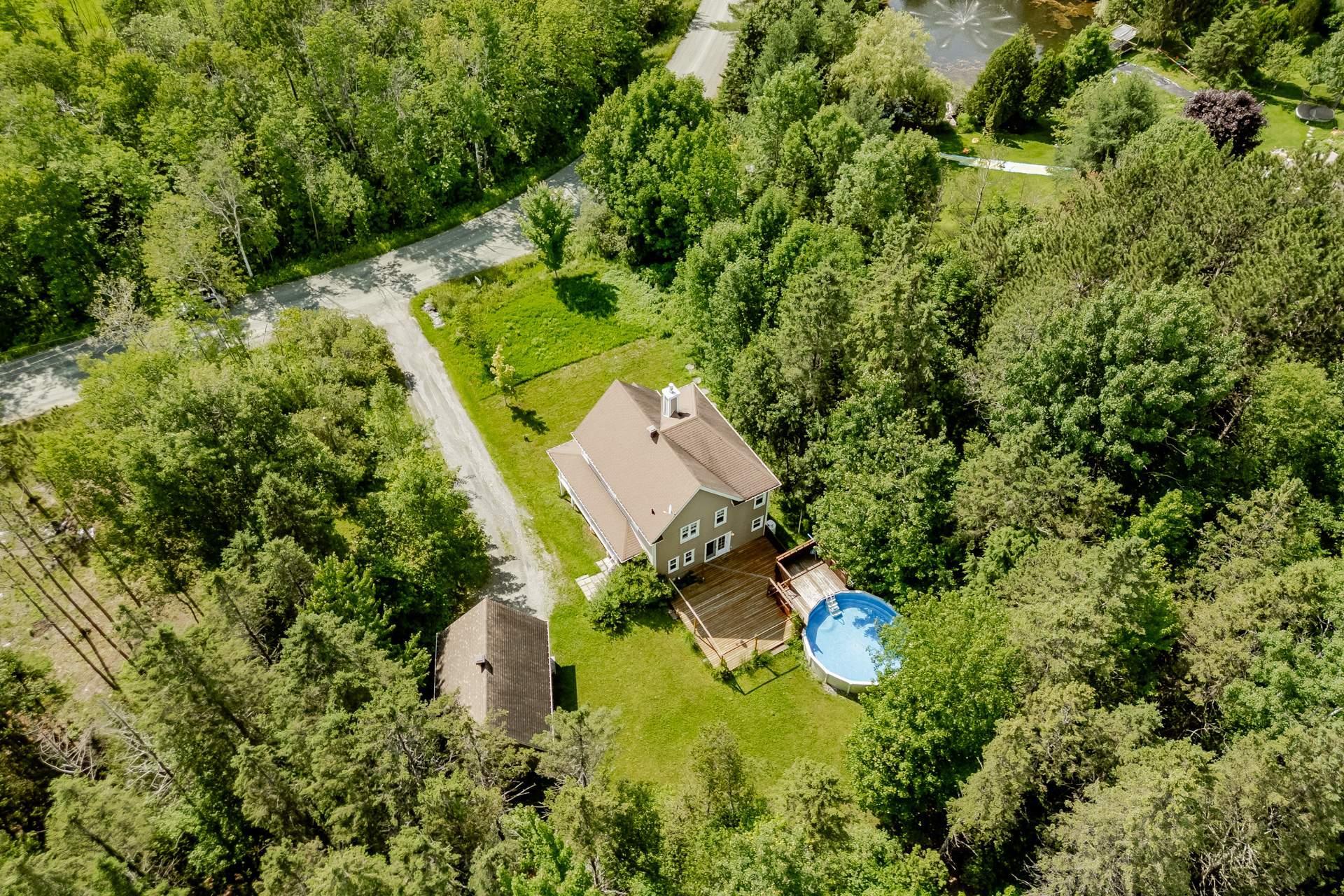 









5917


Ch. de Val-du-Lac

,
Sherbrooke (Brompton/Rock Forest/Saint-Élie/Deauville),




QC
J1N0E9

