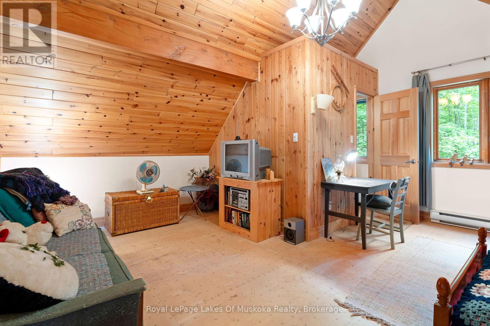 












1236 GRACE ROAD

,
Minden Hills (Minden),




Ontario
K0M2K0

